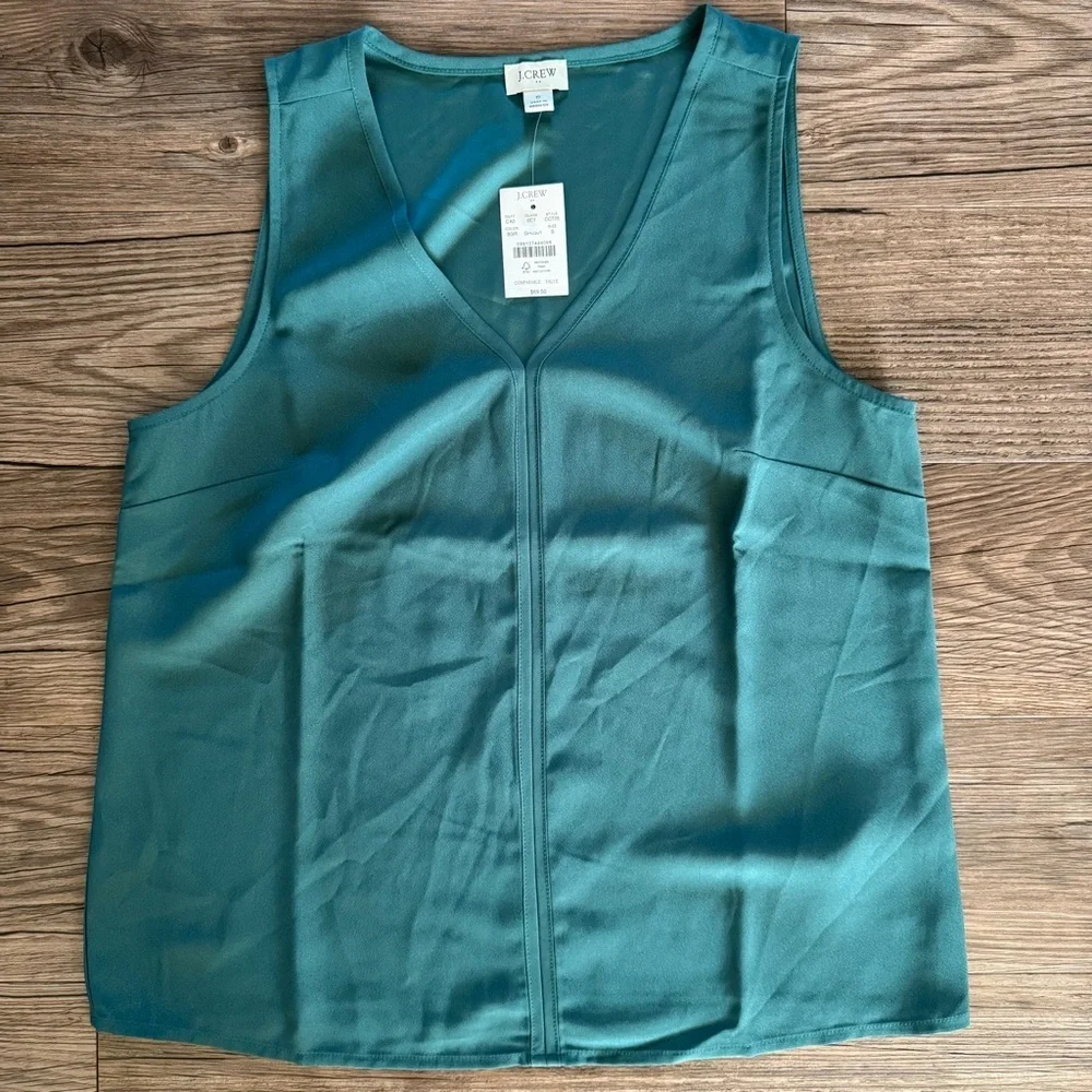 NWT J. Crew Sleeveless V-neck Crepe Shell Small